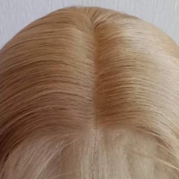 Jen 22” Glueless Blond brownstraightLace Front Wig *NEW * 💜